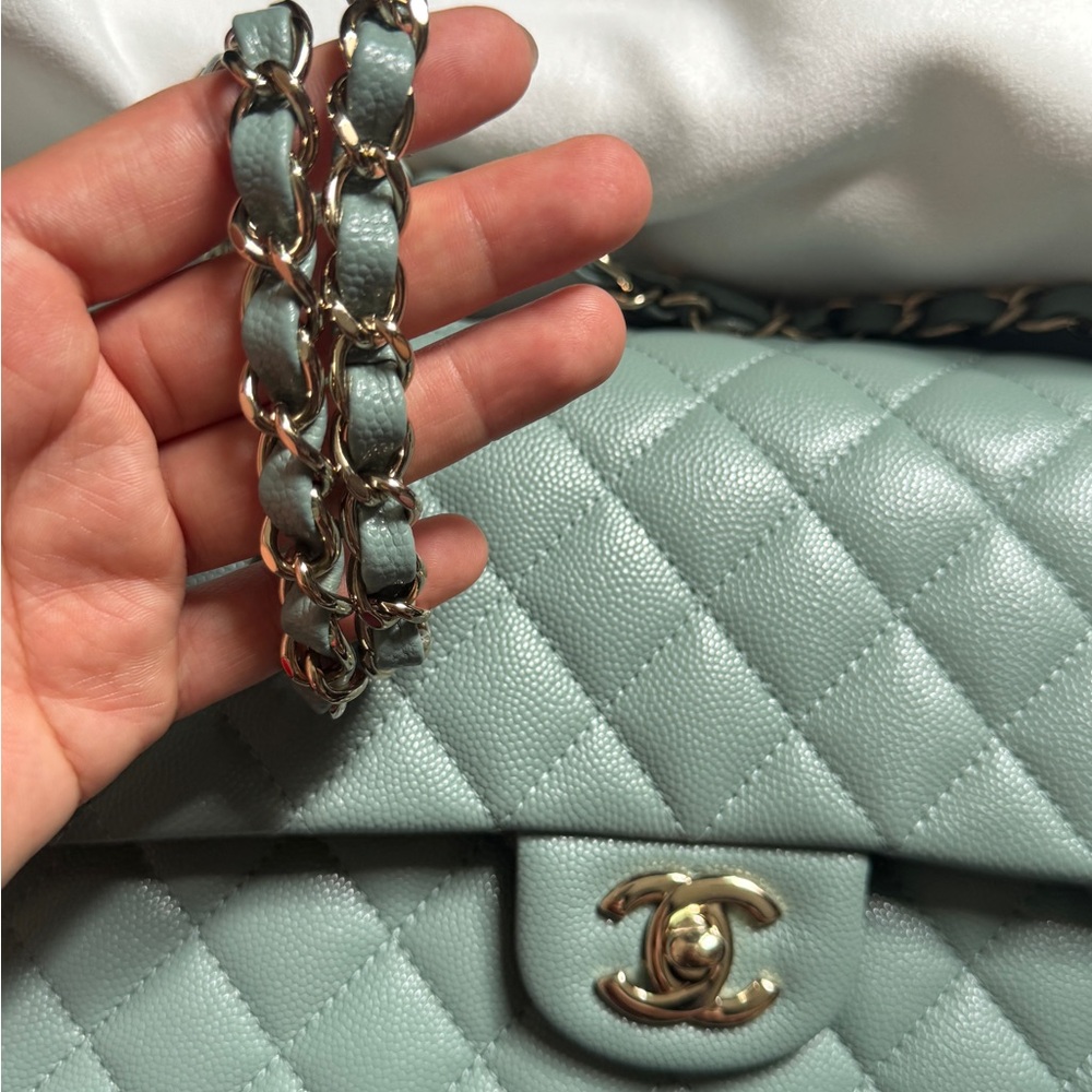 Chanel Green Quilted Shoulder Bag with Silver Hardware - Picture 5 of 15
